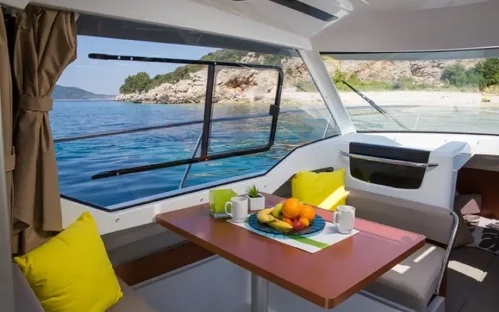 slider 6 Jeanneau Merry Fisher 795