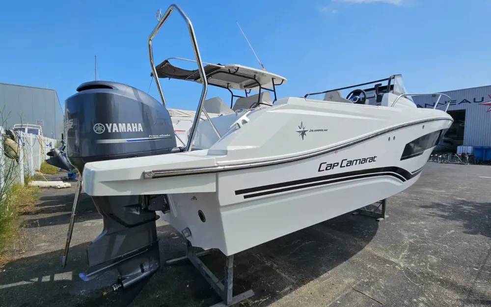 slider 2 Jeanneau Cap Camarat 7.5 WA Serie 3