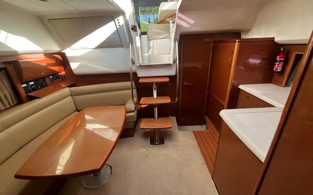 slider 9 Jeanneau Prestige 38