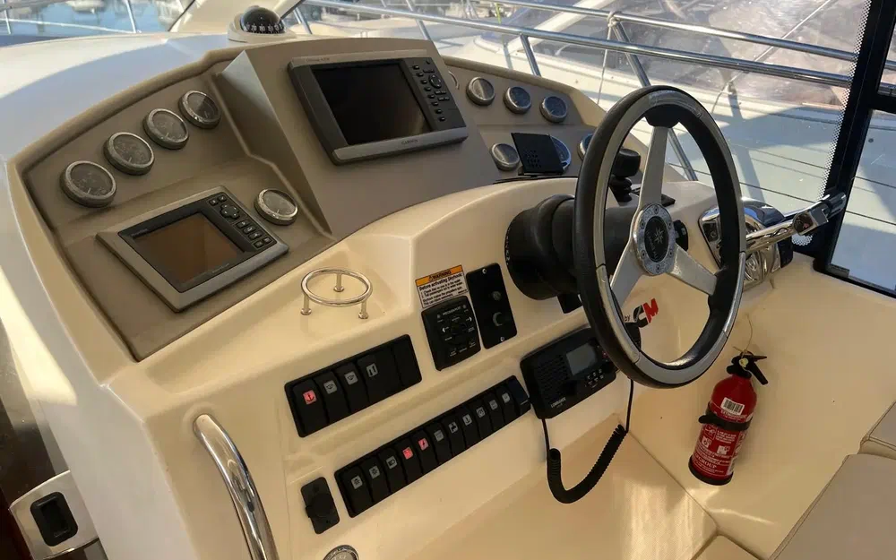 slider 12 Jeanneau Prestige 38