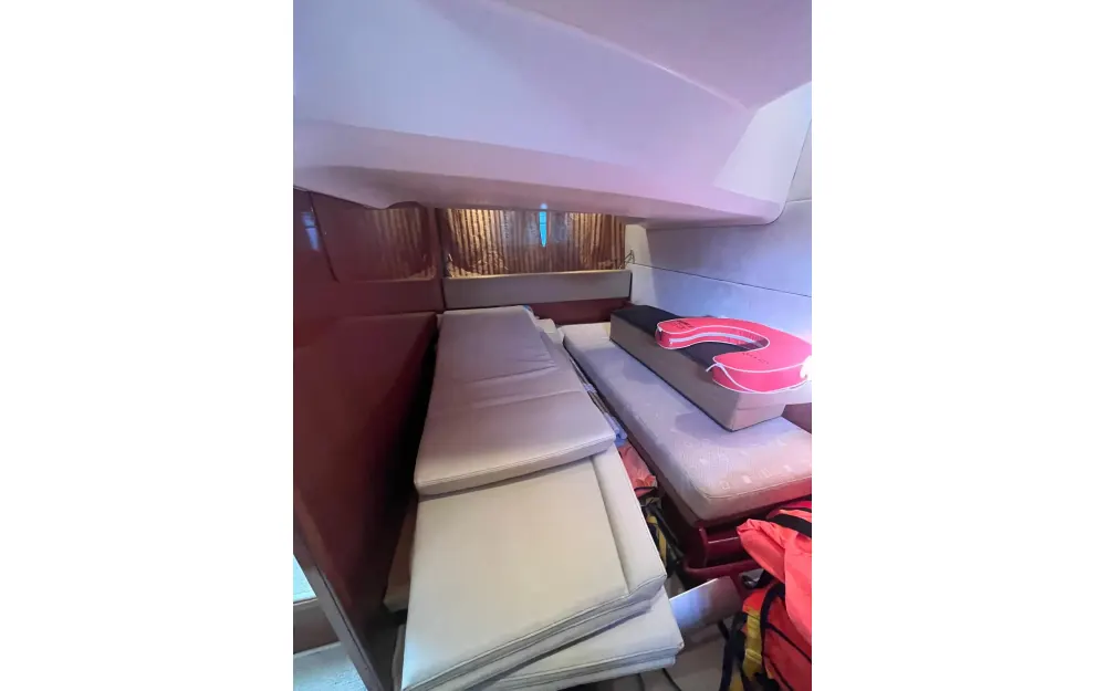 slider 6 Jeanneau Prestige 38 S