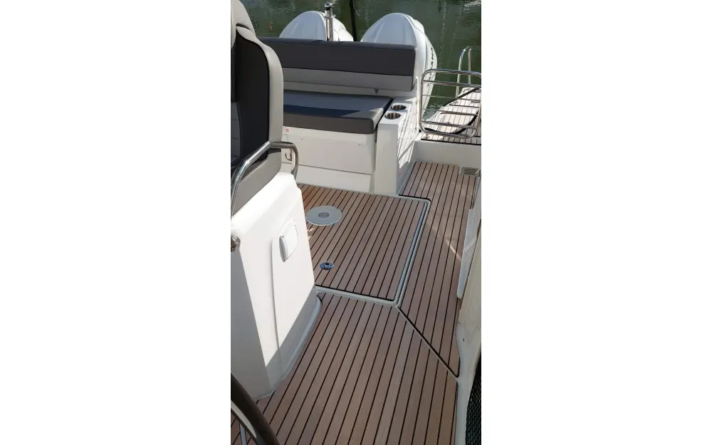 slider 10 Jeanneau Cap Camarat 9.0 CC