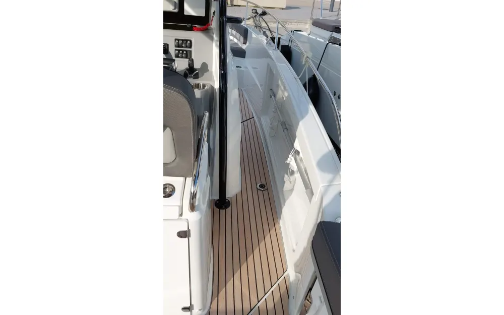 slider 15 Jeanneau Cap Camarat 9.0 CC