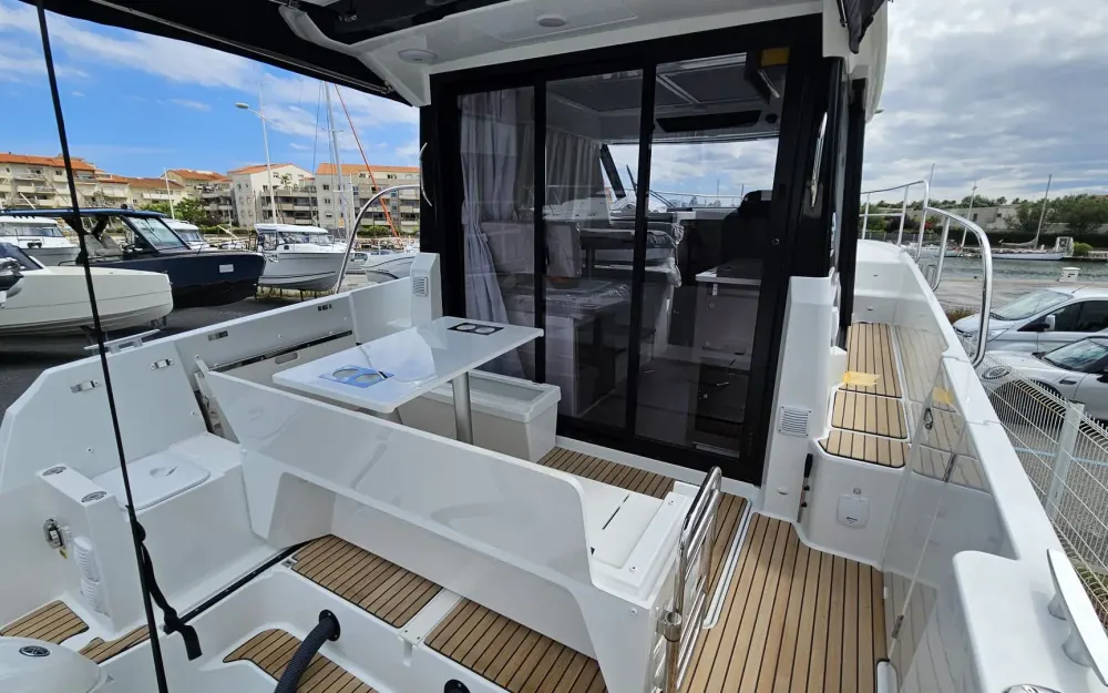slider 2 Jeanneau Merry Fisher 895 Serie 2