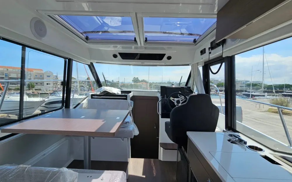 slider 4 Jeanneau Merry Fisher 895 Serie 2