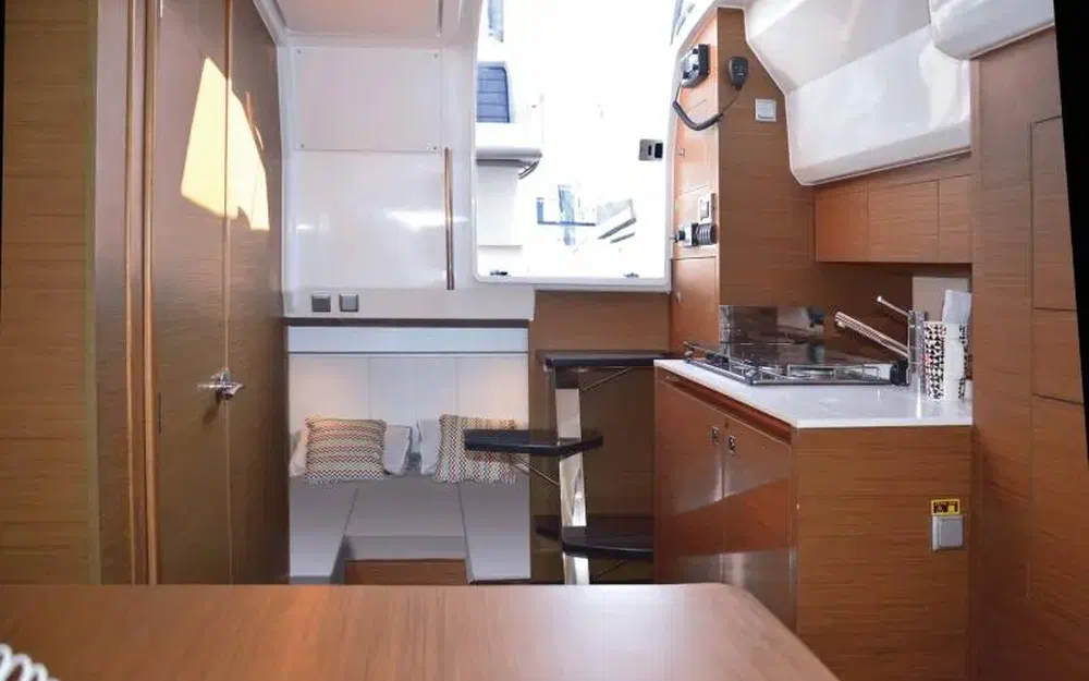 slider 9 Jeanneau Cap Camarat 10.5 WACap Camarat 10.5 Wa Serie 2