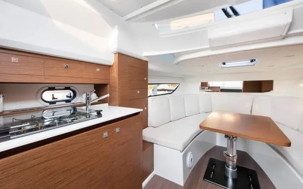 slider 10 Jeanneau Cap Camarat 10.5 WACap Camarat 10.5 Wa Serie 2