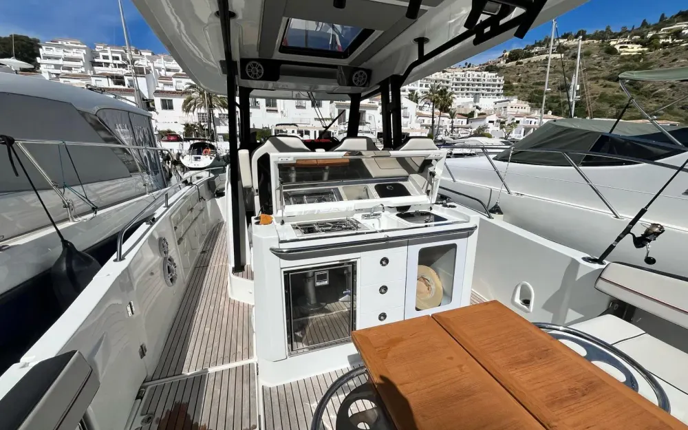 slider 13 Jeanneau Cap Camarat 10.5 CC