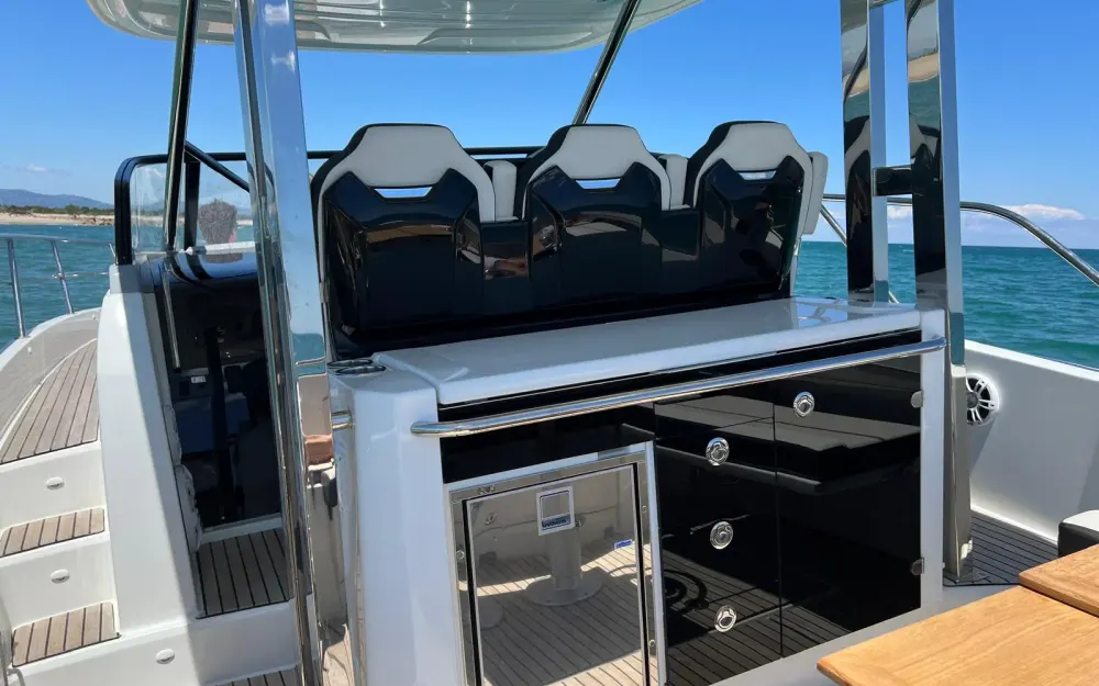 slider 6 Jeanneau Cap Camarat 10.5 Wa Serie 2