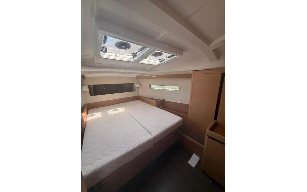 slider 15 Jeanneau Sun Odyssey 440