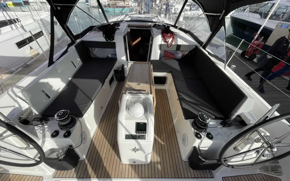 slider 2 Jeanneau Sun Odyssey 440
