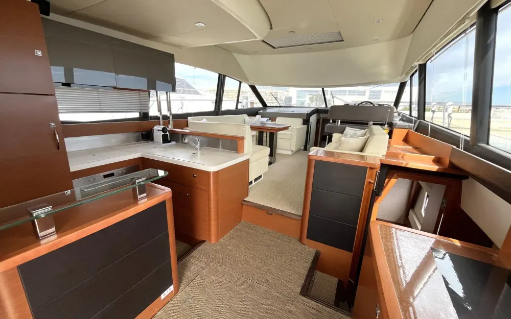 slider 2 Jeanneau Prestige 500 Fly