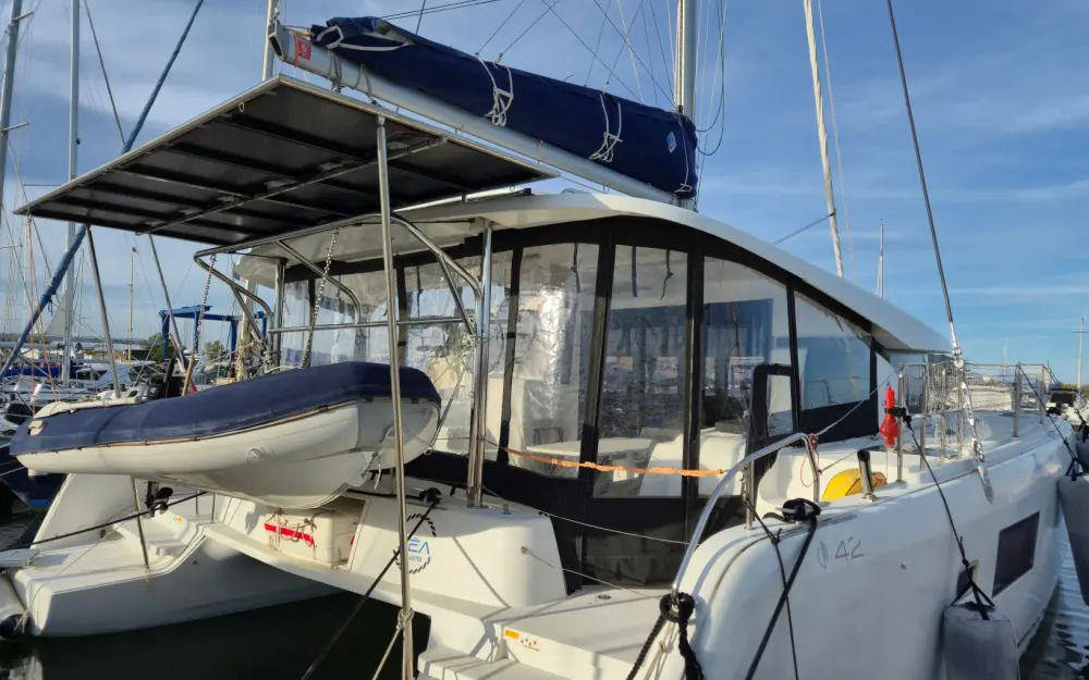 slider 10 Lagoon  42