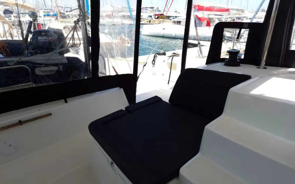 slider 17 Lagoon  42