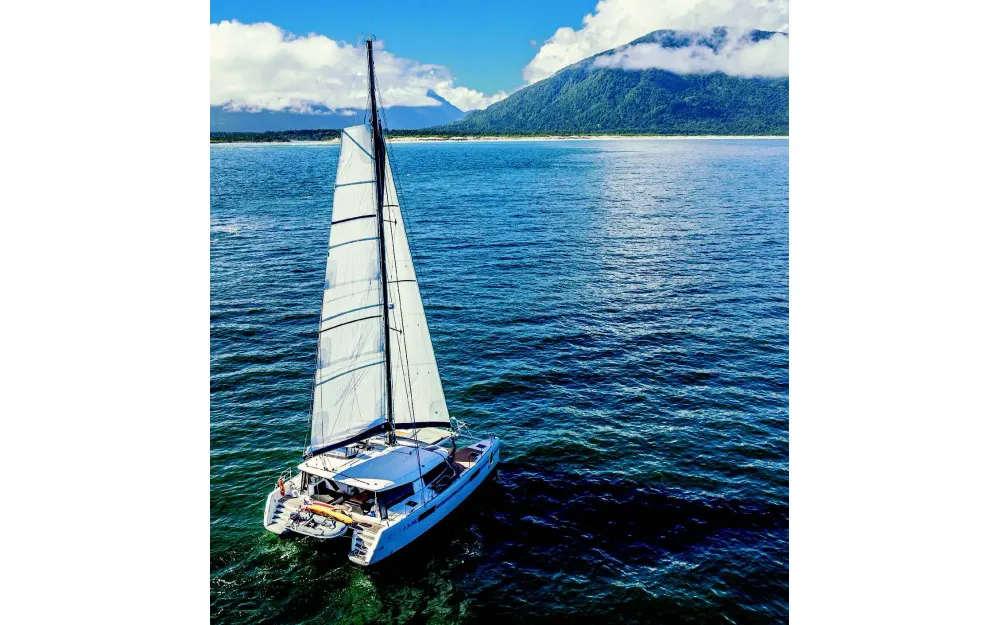 slider 19 Lagoon  52 S