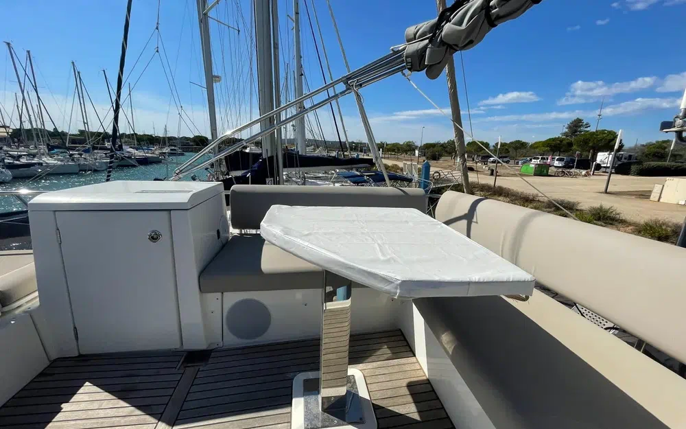 slider 14 Prestige Yachts 420 Fly