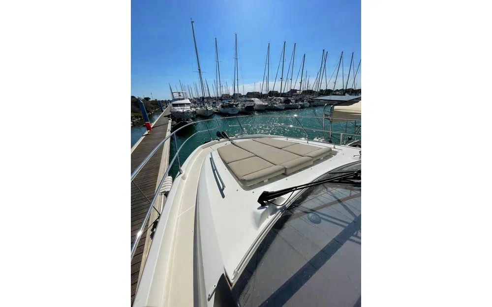 slider 15 Prestige Yachts 420 Fly