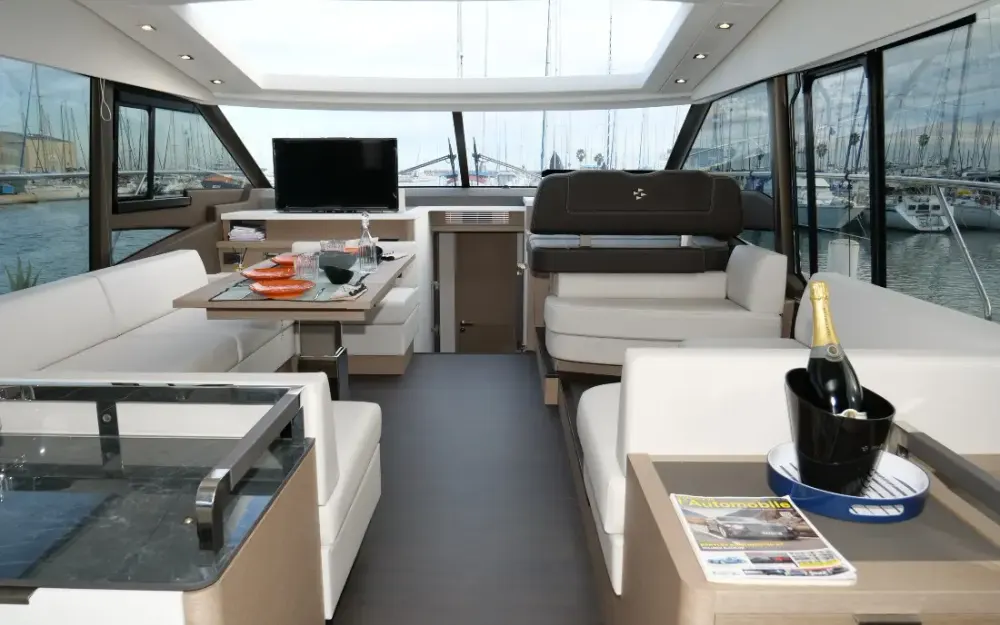 slider 2 Jeanneau Prestige 590 S