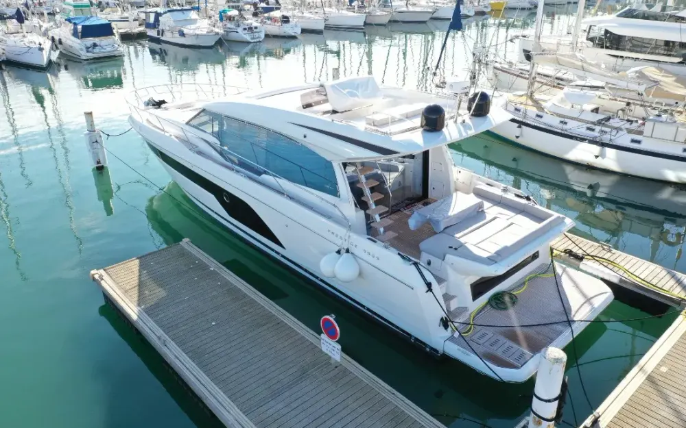 slider 4 Jeanneau Prestige 590 S