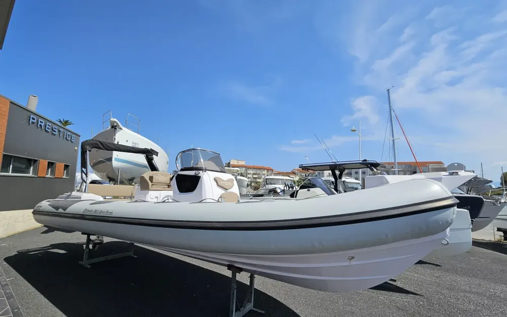 slider 1 Ranieri Cayman 26 Sport