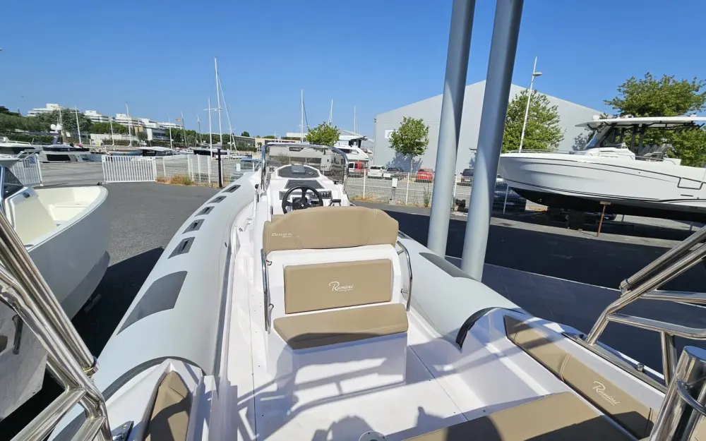 slider 2 Ranieri Cayman 26 Sport