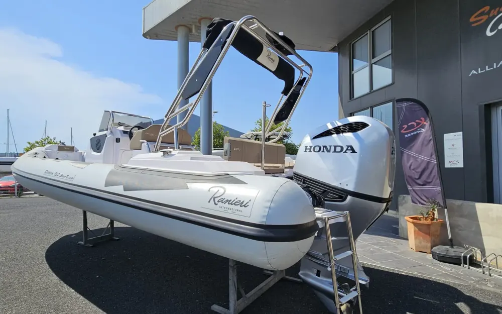 slider 3 Ranieri Cayman 26 Sport