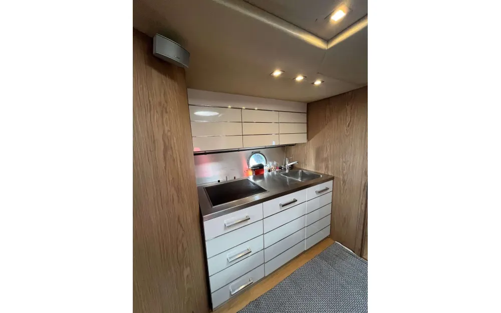 slider 11 Sessa Marine C52