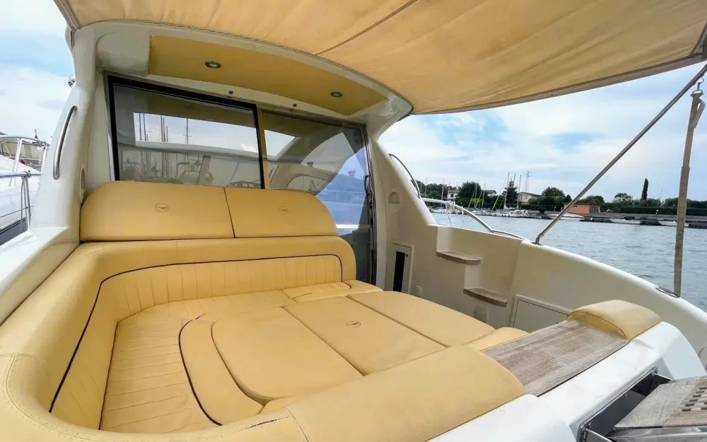 slider 8 Airon Marine  4300 T-Top