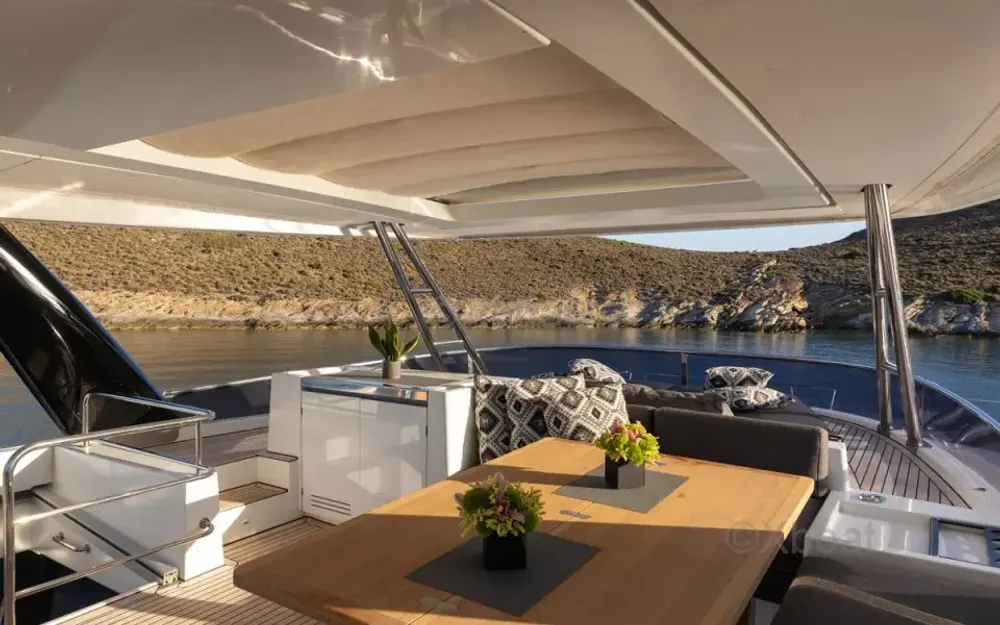 slider 3 Lagoon  630 Motor Yacht