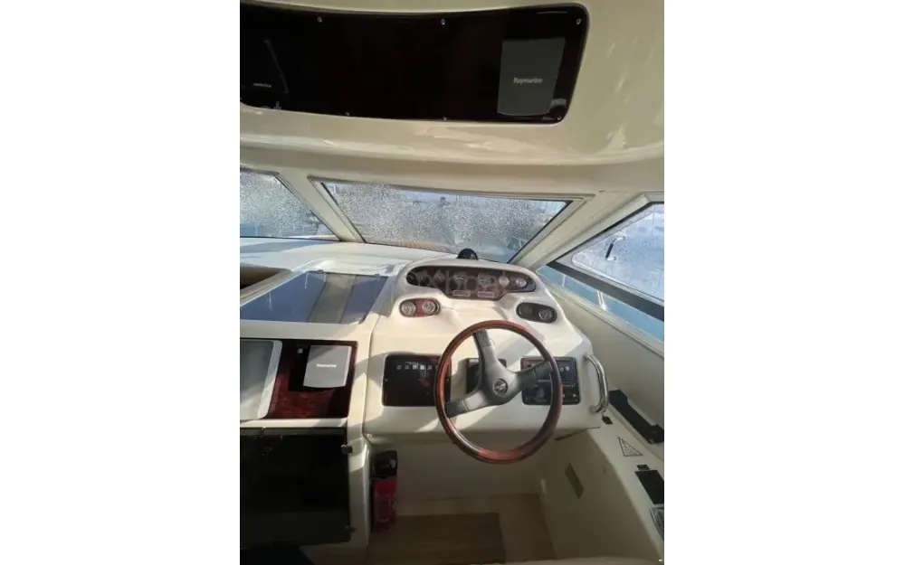 slider 11 Cranchi Atlantique 40