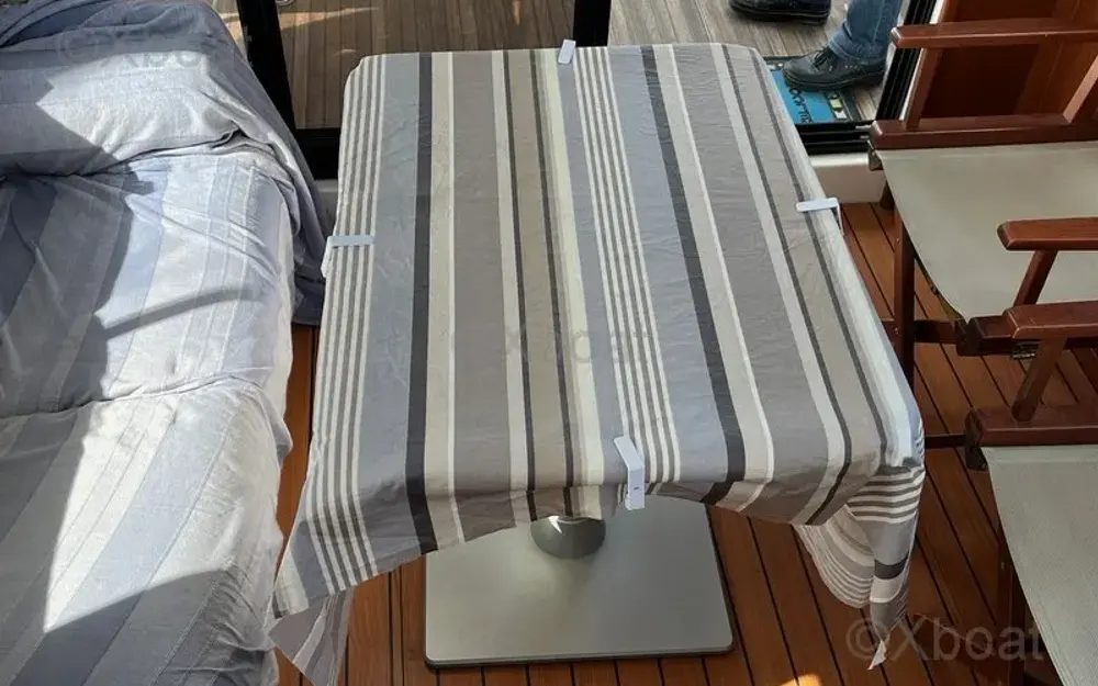 slider 9 Beneteau Swift Trawler 34