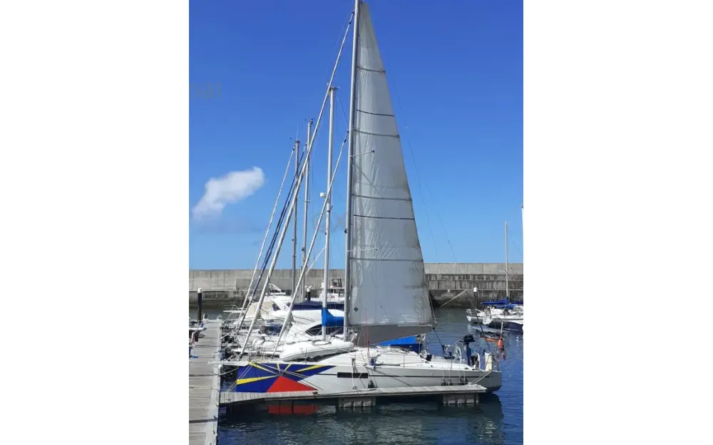 slider 1 RM Yachts RM 1070