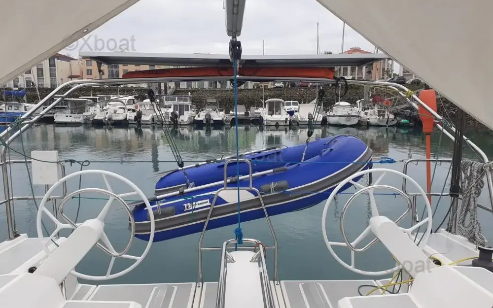 slider 2 RM Yachts RM 1070