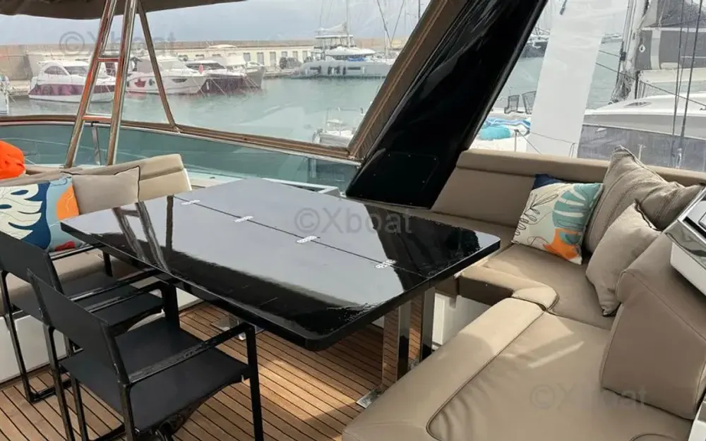 slider 5 Lagoon  630 Motor Yacht