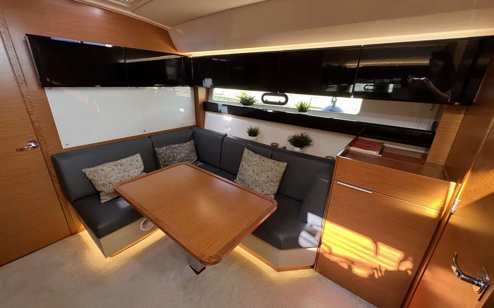 slider 17 Bavaria Sport 450