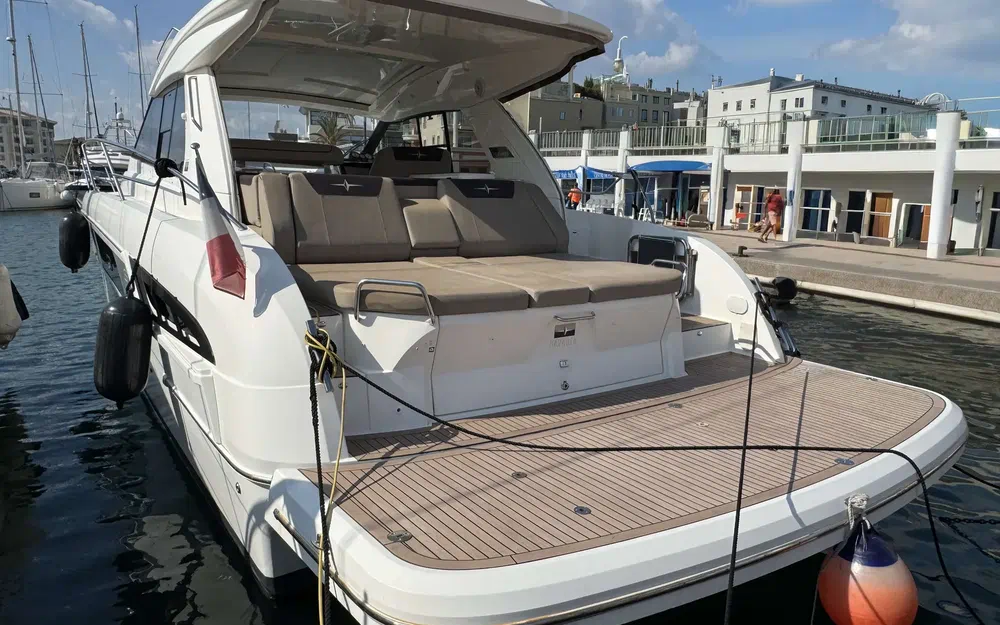 slider 1 Bavaria Sport 450