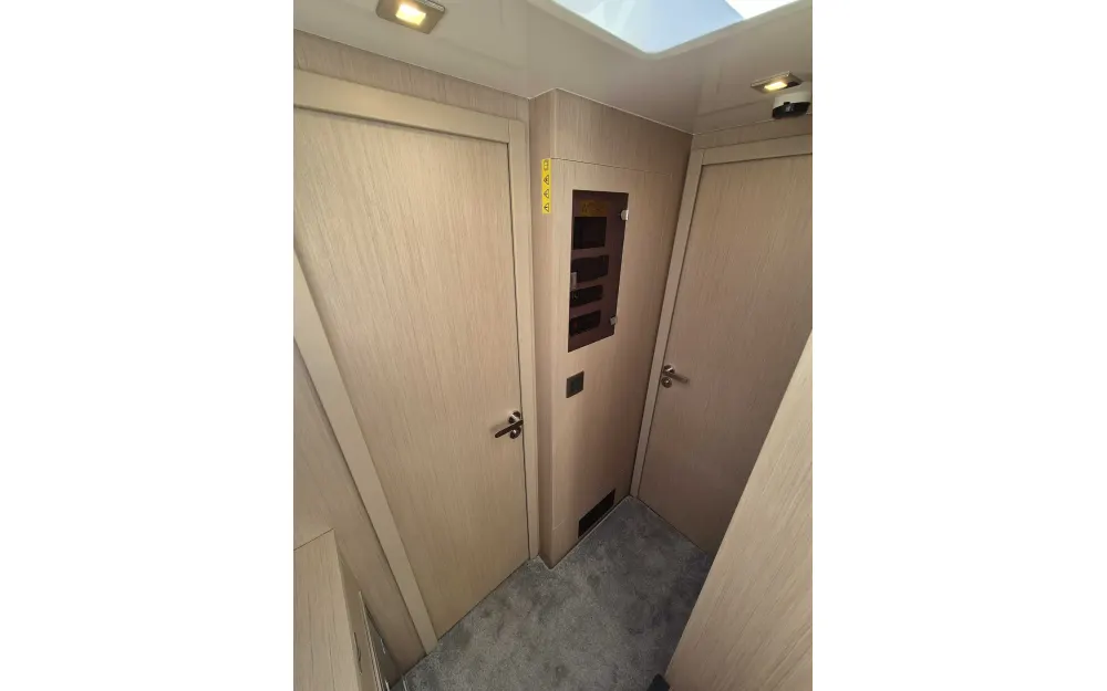 slider 16 Jeanneau DB 37
