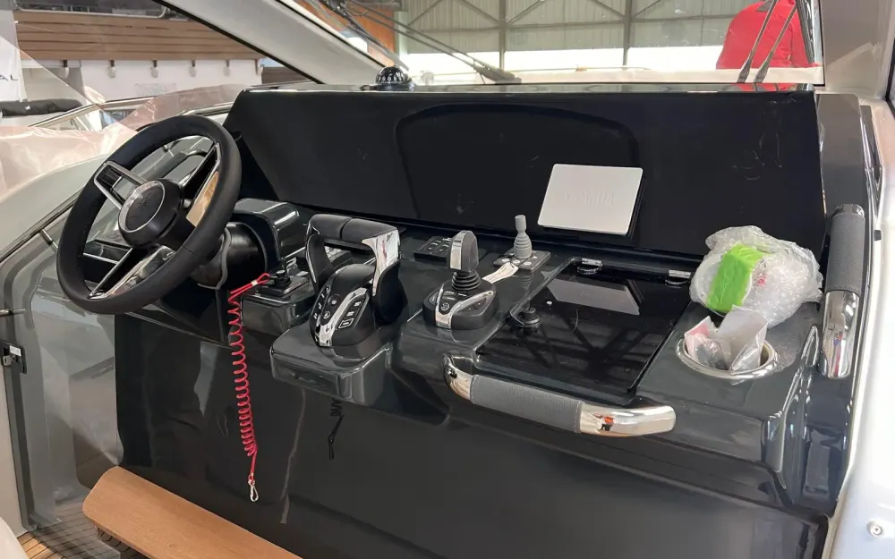 slider 5 Jeanneau DB 37