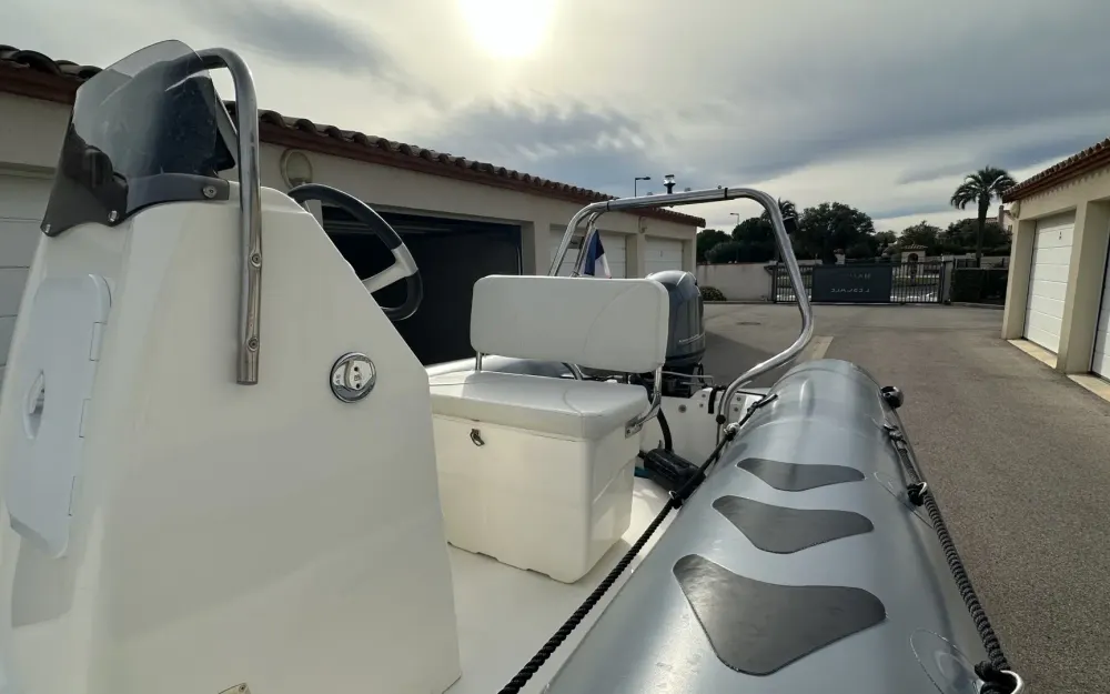 slider 8 Zodiac Pro 500