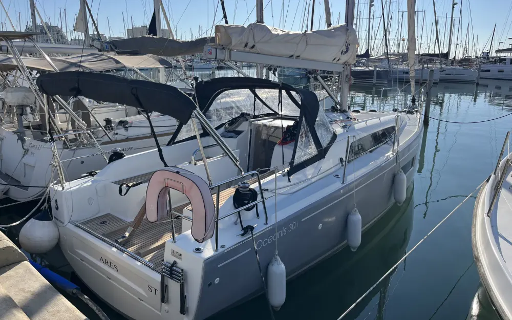 slider 0 Beneteau Oceanis 30.1