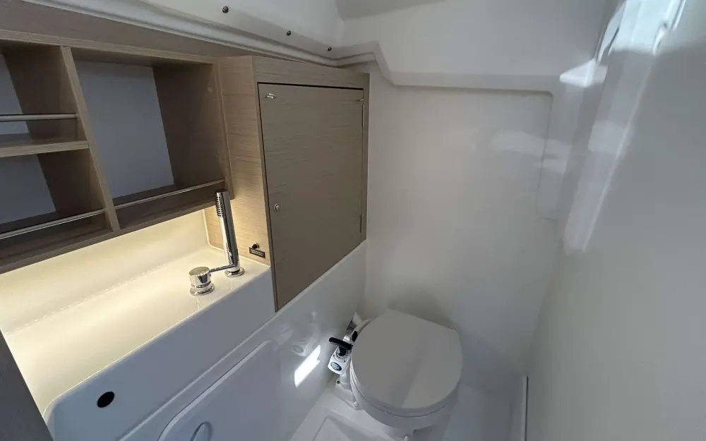 slider 9 Beneteau Oceanis 30.1