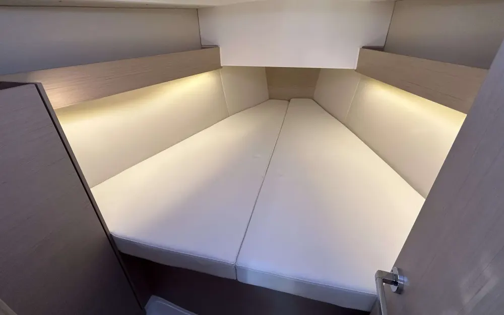 slider 7 Beneteau Oceanis 30.1