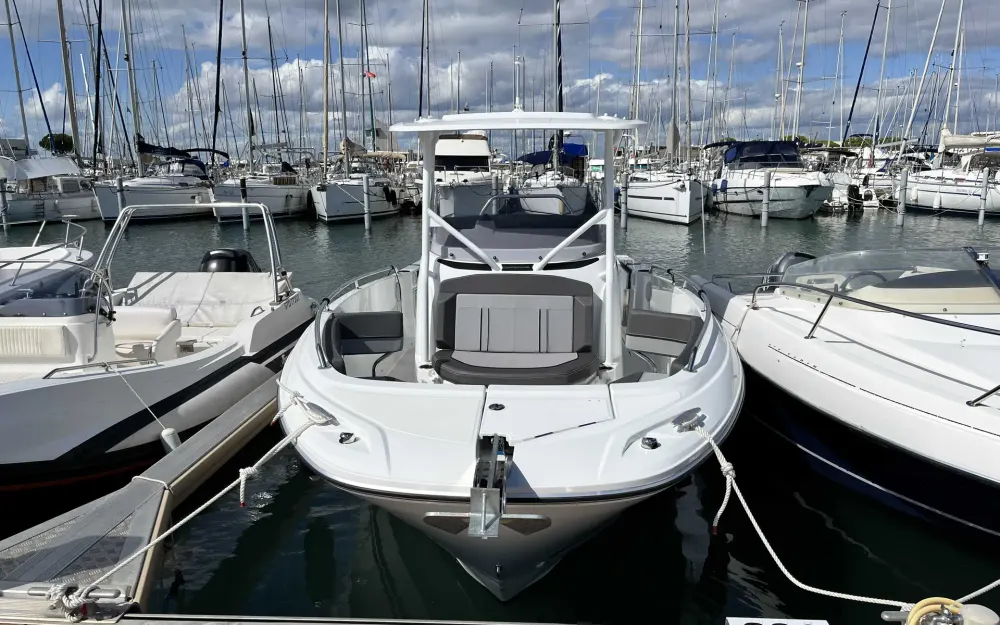 slider 1 Jeanneau Cap Camarat 7.5 CC Serie 3