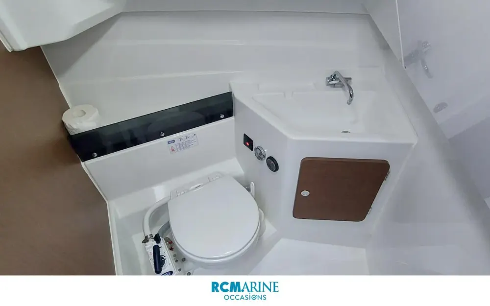 slider 6 Beneteau Antares 8 OB V2