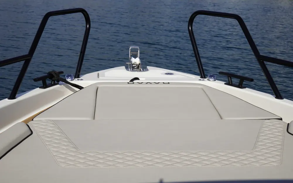 slider 15 Navan S30