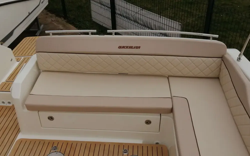 slider 9 Quicksilver Activ 875 Sundeck
