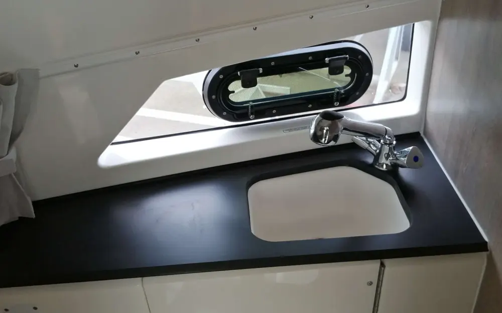 slider 16 Quicksilver Activ 875 Sundeck