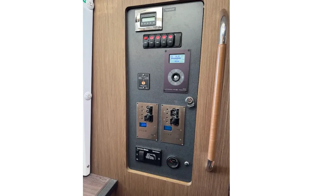slider 15 Beneteau Gran Turismo 40