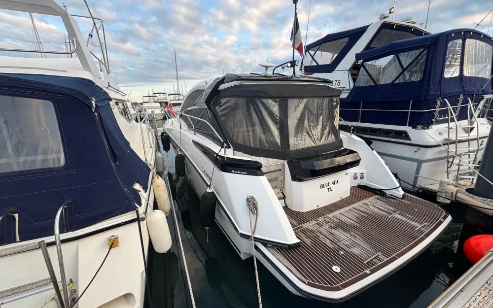 slider 2 Beneteau Gran Turismo 40