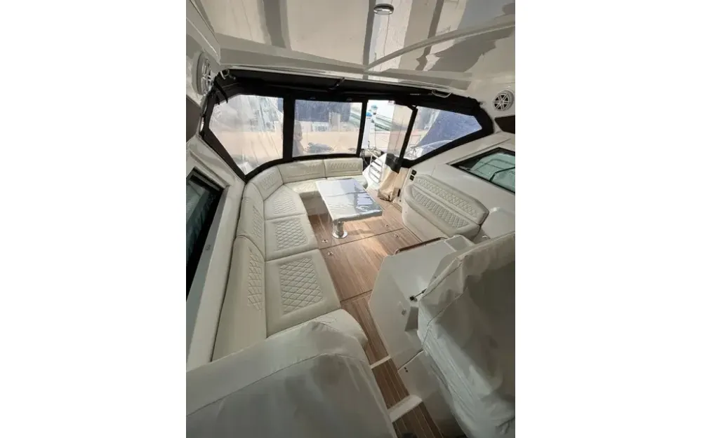 slider 4 Beneteau Gran Turismo 40